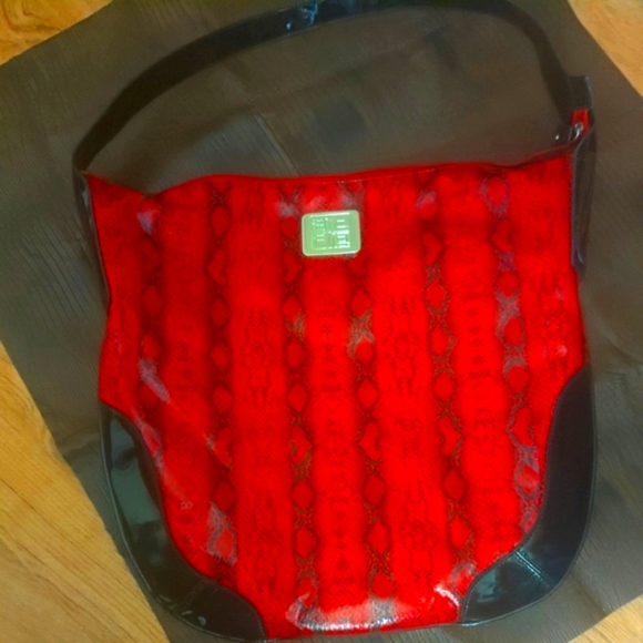 Purse - Picture 1 of 4